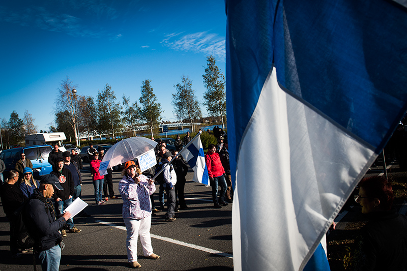 Demonstranter, Torneå, 151003